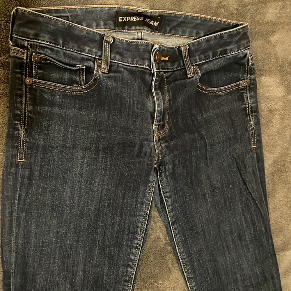 Express “Barely Boot” Boot Cut jeans size 6